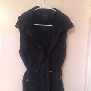 Size medium navy blue vest